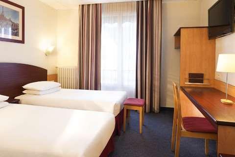 Escale Oceania Brest Hotel