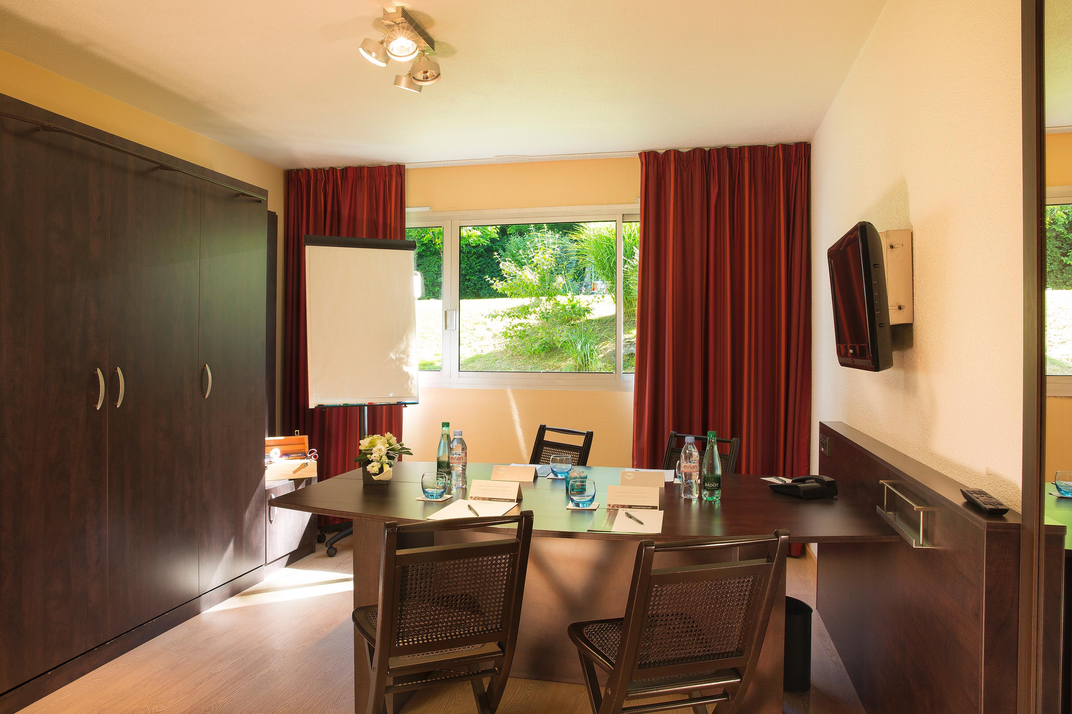 Hotel Escale Oceania Brest 3*
